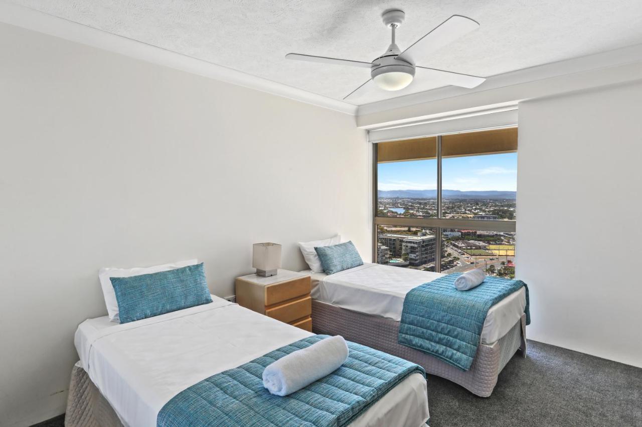 Gemini Court Holiday Apartments Gold Coast Exterior photo